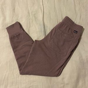 Patagonia women’s Anhya sweatpants size XS. Light maroon color.